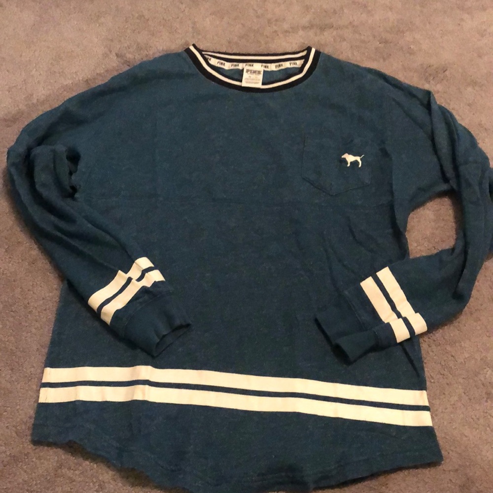 Cleaning out closet. Lightly worn see photo of white lines for wear